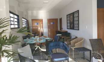 Imagem 3: Esquina viva na General Glicério - 2 comércios independentes