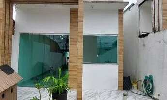 Imagem 2: Casa térrea com três dormitórios em Flores Manaus - AM