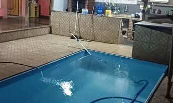 Imagem 2: Área com piscina