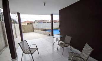 Imagem 5: Casa com piscina