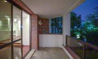 Imagem 3: Apartametno com terraço e 3 suítes no Jardim Europa, em frente ao Clube Pinheiros