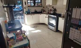 Imagem 5: Casa de condomínio para venda com 198 metros quadrados com 5 quartos