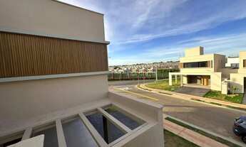 Imagem 4: Sobrado para venda tem 181 metros quadrados com 4 quartos