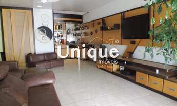 Imagem: Cobertura na praia do forte com vista para