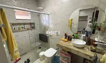 Imagem 6: Casa residencial com 3 quartos sendo 1 suíte disponível para venda no bairro Segismundo Pe