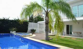 Imagem 3: Casa para aluguel tem 380 metros quadrados com 5 quartos em Jurerê - Florianópolis - SC