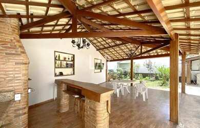 Imagem: Casa para aluguel, 6 quartos, 1 suíte