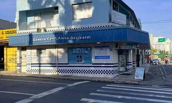 Imagem 2: Predio Comercial com 02 apartamentos e 06 salas comerciais