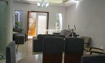 Imagem: Casa de Esquina no Santo Agostinho 3 Dormitórios