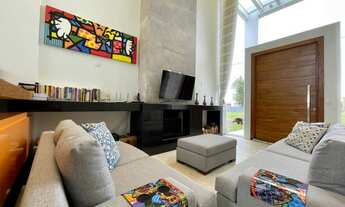 Imagem 3: Sobrado 4 dormitórios, mobiliado, ao lado de área verde, rua tranquila