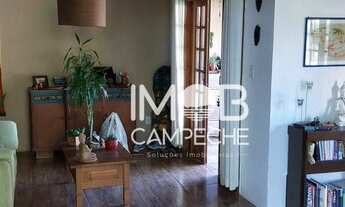 Imagem 6: Casa térrea, 128m² de área construída em amplo terreno de 501m², opção ideal para quem pro