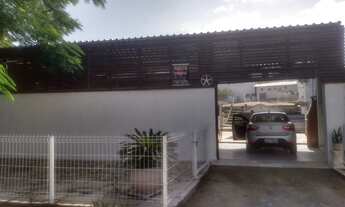 Imagem 2: Pedra de Guaratiba-Casa (1suite)-Galpão (90m)-Piscina-Churrasqueira-Quintal-Garagem