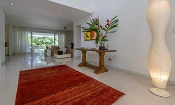 Imagem 2: Casa de condomínio para venda com 750 metros quadrados com 5 quartos