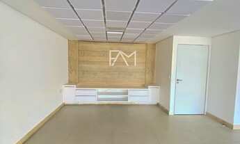 Imagem 7: Cobertura de alto padrão para venda com deck e piscina no bairro de Ponta Verde