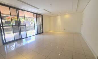 Imagem 2: RR Vendo amplo apartamento 3 suítes e 3 vagas de garagem - Recreio dos Bandeirantes