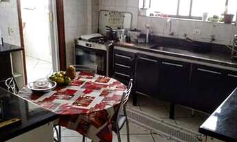 Imagem 6: Casa para venda possui 115 metros quadrados com 3 quartos em Encruzilhada - Santos - SP