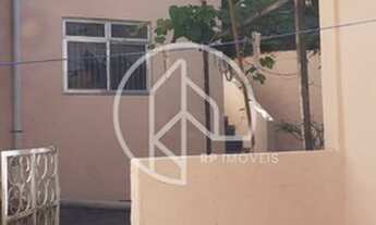 Imagem 3: Casa linear com 3 quartos e cobertura / Ótima localização perto dos comércios