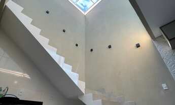 Imagem 4: EXCELENTE CASA / FINO ACABAMENTO /3 QUARTOS / CONDOMÍNIO COMERCIAL E RESIDENCIAL