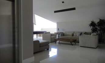 Imagem 7: Casa com 900 m2 com 4 quartos sendo 4 suites no Santa Monica Jardins