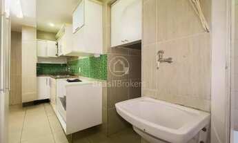 Imagem 3: Apartamento para venda com 82 metros quadrados com 2 quartos em Copacabana - Rio de Janeir