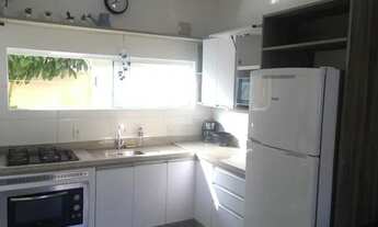 Imagem 2: NOVIDADE aluguel anual Casa triplex mobiliada 02 Quartos e 01 mezanino - Condomínio Fecha