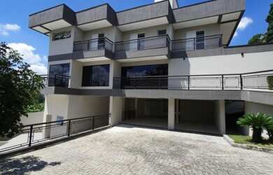 Imagem 3: Casa de Condomínio com 4 Dormitórios à Venda em Arujazinho, 398 m²