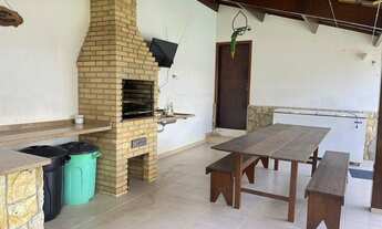 Imagem 4: MOBILIADA - Leve apenas a roupa do corpo - Casa de veraneio em zona urbana com piscina e C