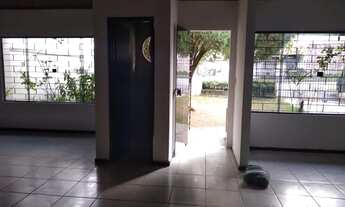 Imagem 2: Vende-se casa em ótima localização