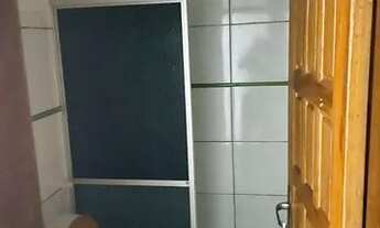 Imagem 2: Aluga-se kitnet Quarto com aluguel por R$700 /mês