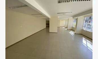 Imagem 3: Excelente opção de quarto e sala todo mobiliado com 1 vaga de garagem na melhor localizaçã