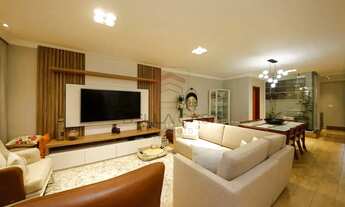 Imagem: Casa à venda com 220m², 5 quartos e 4