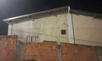 Imagem 2: Casa de esquina Casa com 3 dormitórios