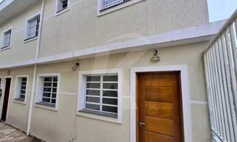 Imagem 5: Sobrado com 2 quartos, sala, cozinha, banheiro, 1 vaga de garagem fixa, livre e coberta