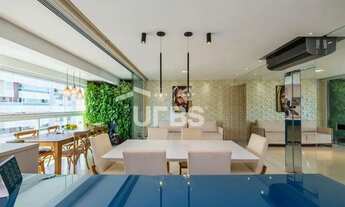 Imagem 4: Desfrute de um apartamento impecável no coração do Setor Bueno, com 2 quartos, sala ampla