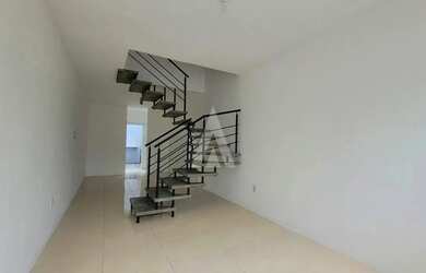 Imagem 2: Sobrado geminado com 2 quartos à venda no bairro Glória em Joinville -SC por R$ 350.000,00