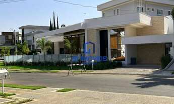 Imagem: Casa de condomínio térrea para venda tem