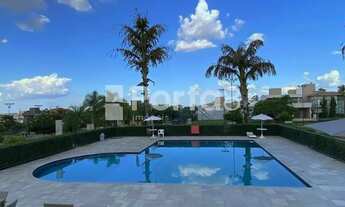 Imagem 2: Casa com 237m² de área construída, Piscina e Espaço Gourmet à Venda no Village Damha Miras