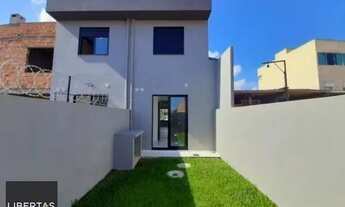 Imagem 2: Sobrado em Porto Alegre, no bairro Aberta dos Morros, com 2 dormitório(s), e 2 b