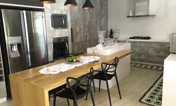 Imagem 3: Casa de alto padrão, 4 quartos, 2 suítes, piscina e hidro