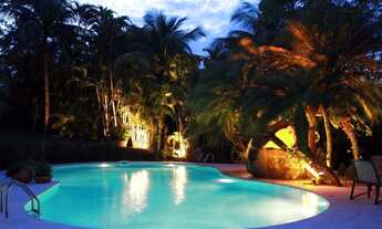 Imagem 2: Casa cinematográfica em condomínio pé na areia - Praia da Feiticeira - Ilhabela