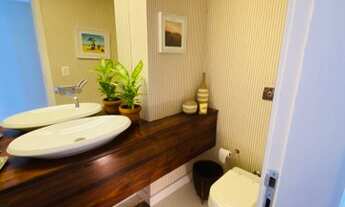 Imagem 7: Apartamento Duplex reformado com vista indevassada para o mar e para o verde