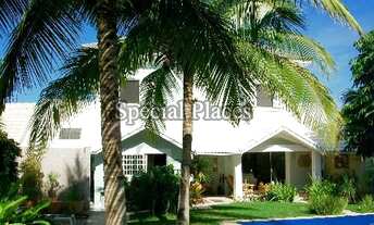 Imagem 2: Excelente Crystal Lake com 4 suítes, requintada, com armários, irrigação automática - Estu