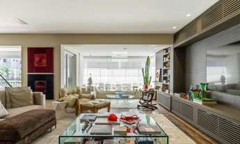 Imagem 6: Imóvel de 306m², com 3 suítes