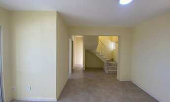 Imagem 4: Apartamento à Venda Duplex com Cobertura de 3 quartos, sendo 1 Suíte e Piscina no Imbuí