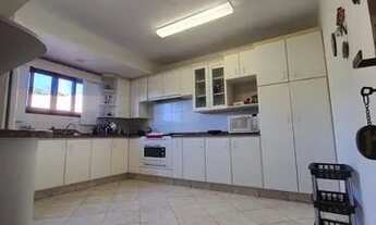 Imagem 7: Linda Casa 3 pavimentos 6 dormitorios , piscina aquecida em Brusque SC! Aceita Imóve