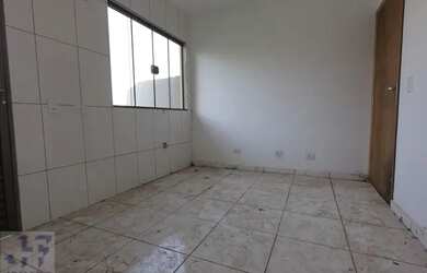 Imagem 4: Casa Residencial com 2 quartos para alugar por R$ 750.00, 70.00 m2 - RESIDENCIAL INTERLAGO
