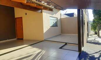 Imagem 2: Casa a venda 3 quartos, suíte, 210m2 no bairro J. MACEDO