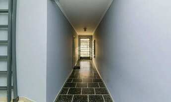 Imagem 3: Apartamento com 2 quartos e 49m² à venda em Vila Ipiranga, Porto Alegre