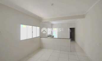 Imagem 2: Casa disponível para locação com 02 Quartos no Santa Maria