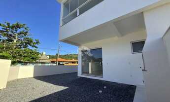 Imagem: Sobrado de esquina em Zimbros, Bombinhas